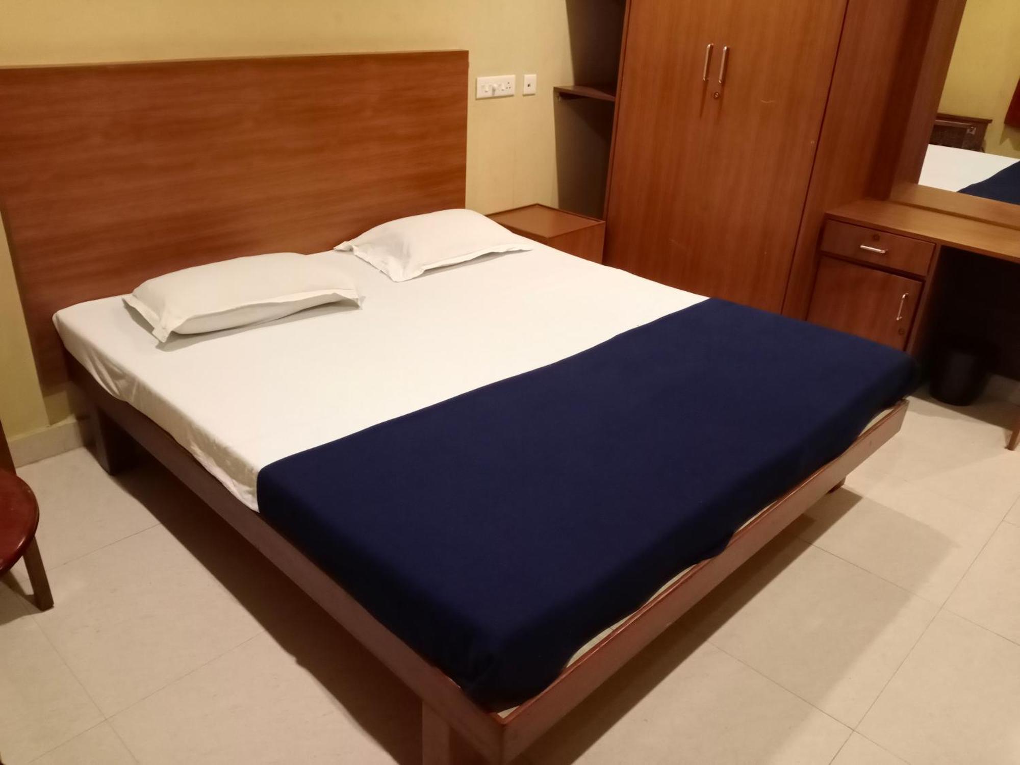 Hotel Soorya International Puducherry Eksteriør billede