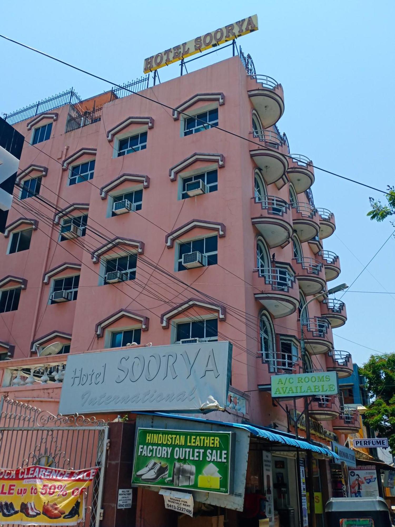 Hotel Soorya International Puducherry Eksteriør billede